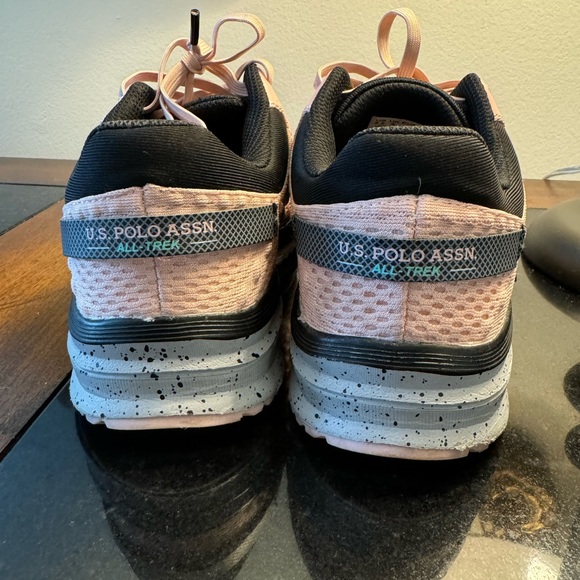 women's pink us polo assn all trek shoes size 8.5 like new - Picture 6 of 10